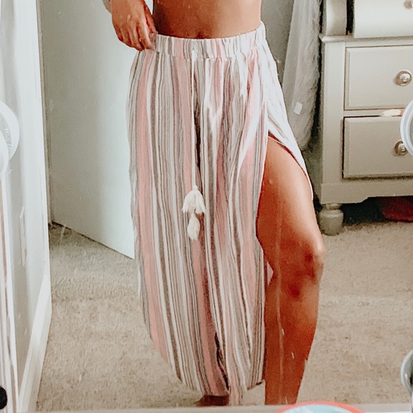 split pants - Picture 1 of 2
